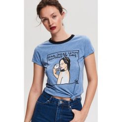T-shirt z grafiką RE ART - Niebieski. T-shirty damskie marki Reserved. Za 39.99 zł.
