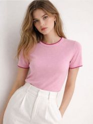 Swetrowa bluzka z wiskozą - różowy. Czerwone bluzki damskie Sinsay, l, bez wzorów, z wiskozy, bez kołnierzyka, bez ramiączek. Za 39.99 zł.