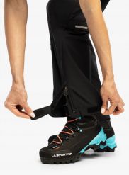 Spodnie przeciwdeszczowe damskie Fjallraven HC Hydratic Trail Trousers - black rozmiar: m. Czarne spodnie sportowe damskie BASIL, m, bez wzorów. Za 1,114.52 zł.