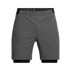 Krótkie 2-w-1 tkane Under Armour Vanish. Czarne krótkie spodenki sportowe męskie Under Armour, bez wzorów, z materiału, do biegania. Za 226.50 zł.