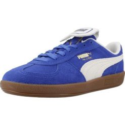 Buty PUMA YELLOW PREMIUM SUEDE Niebieski. Niebieskie kapcie damskie Puma, trekkingowe. W wyprzedaży za 277.20 zł.