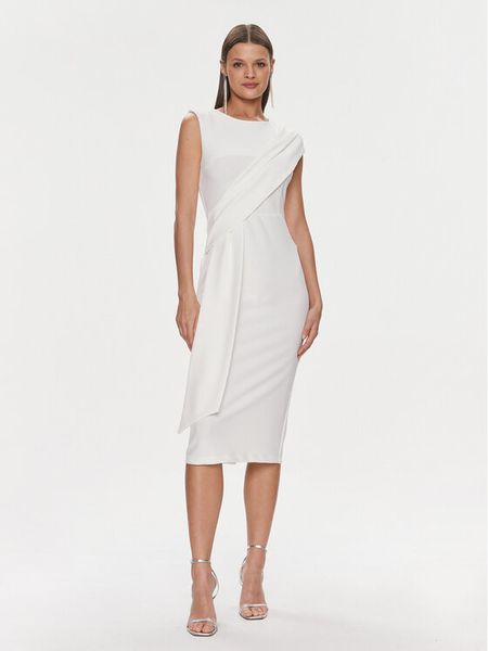 Rinascimento Sukienka koktajlowa CFC0019379002 Biały Regular Fit. Białe sukienki damskie Rinascimento, xl, bez wzorów, z syntetyku, wizytowe, bez kołnierzyka, bez ramiączek. Za 509.99 zł.