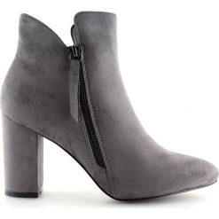 Botki na obcasie szare 6900 Grey. Szare botki damskie ButyModne, z futra, eleganckie, bez obcasa, na obcasie, bez zapięcia. W wyprzedaży za 109.00 zł.