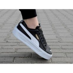 Buty lifestyle damskie Puma Smash Platform v3 390758 02. Czarne obuwie sportowe damskie Puma, bez wzorów, z materiału, trekkingowe. Za 249.90 zł.