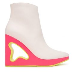 Botki United Nude. Białe botki damskie United Nude, bez obcasa, na koturnie, bez zapięcia. Za 2,379.00 zł.