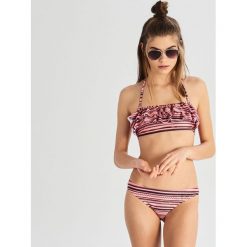 Dwuczęściowy strój kąpielowy z falbanką - Pomarańczo. Szare bikini damskie marki Sinsay. Za 49.99 zł.