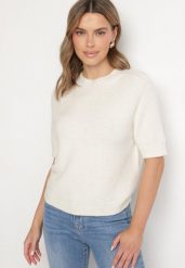 Jasnobeżowy Sweter z Wełną z Krótkim Rękawem Dannoria. Brązowe swetry damskie Born2be, uniwersalny, bez wzorów, z jeansu, eleganckie, bez kołnierzyka, bez ramiączek, krótkie, bez kaptura. Za 149.99 zł.