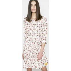 Calvin Klein Jeans - Sukienka Denise. Sukienki damskie marki Calvin Klein Jeans. W wyprzedaży za 249.90 zł.