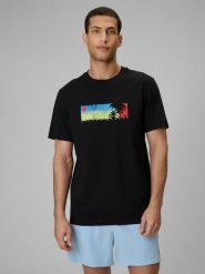 4F T-shirt regular z nadrukiem męski - czarny M. Czarne koszulki sportowe męskie 4f, m, bez wzorów, z bawełny, bez kołnierzyka, bez ramiączek. Za 59.99 zł.