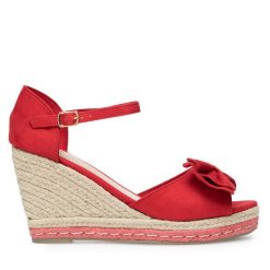 Espadryle DeeZee. Czerwone sandały damskie DeeZee, bez wzorów, bez obcasa, bez zapięcia. Za 83.99 zł.