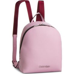 Plecak CALVIN KLEIN - Snap Sml Backpack K60K604804 Pink 639. Plecaki damskie marki Calvin Klein. Za 549.00 zł.