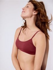 Góra od bikini - ciemnofioletowy. Fioletowe bikini damskie Reserved, bez wzorów. W wyprzedaży za 22.99 zł.