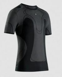 Koszulka męska X-Bionic Xceed Run Perform Shirt X Black/X White B124. Czarne koszulki sportowe męskie X Bionic, l, bez wzorów, z materiału, bez kołnierzyka, bez ramiączek, do biegania. Za 419.99 zł.