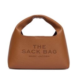 Torebka Marc Jacobs. Brązowe torebki do ręki damskie Marc Jacobs, bez wzorów, klasyczne, bez dodatków. Za 1,399.00 zł.