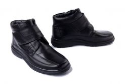 COMFORTABEL 670499-1 schwarz, botki męskie. Czarne botki męskie Comfortabel, na zimę, bez wzorów, bez zapięcia. Za 404.90 zł.