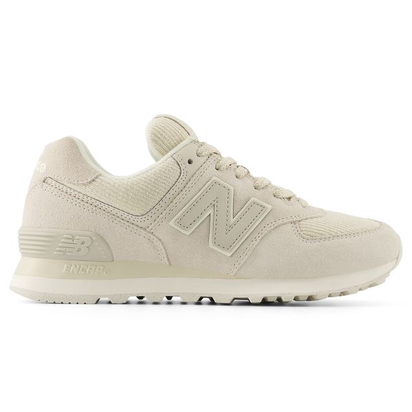 Buty damskie New Balance WL574CBG – beżowe. Brązowe obuwie sportowe damskie New Balance, bez wzorów, z materiału. Za 499.99 zł.