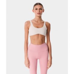 Biustonosz sportowy z regulacją Carpatree Balletcore. Brązowe obuwie sportowe damskie Carpatree, bez wzorów, na fitness i siłownię. W wyprzedaży za 111.99 zł.