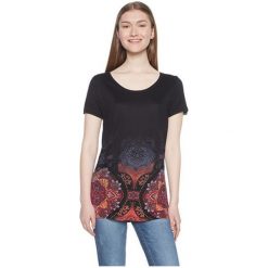 Desigual Koszulka Damska Ts Leon Or Negro 18Wwtkc0 2000 (Rozmiar M). T-shirty damskie marki Desigual. W wyprzedaży za 105.00 zł.