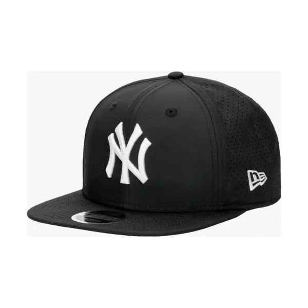 New Era Czapka Feather Perf 9Fifty Neyyan Blkwhi , czarny, rozmiar SM. Czarne czapki i kapelusze męskie New Era, bez wzorów, z materiału. W wyprzedaży za 129.99 zł.