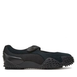 Półbuty Puma. Czarne półbuty damskie Puma, bez wzorów, bez obcasa, na płaskiej podeszwie, bez zapięcia. Za 359.99 zł.