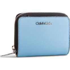 Mały Portfel Damski CALVIN KLEIN - Stitch Med Zip W/Flap K60K604857 460. Bez kategorii marki Calvin Klein. Za 279.00 zł.