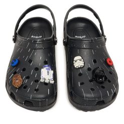 Klapki Crocs. Czarne klapki męskie Crocs, retro. Za 299.99 zł.