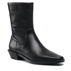 Botki GINO ROSSI. Czarne botki damskie Gino Rossi, bez obcasa, na płaskiej podeszwie, bez zapięcia. Za 319.99 zł.