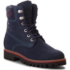 Trapery PANAMA JACK - Talvi B2 Nobuck Marino/Navy. Niebieskie śniegowce i trapery damskie Panama Jack, z nubiku. Za 759.00 zł.