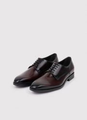 PAKO LORENTE – Eleganckie obuwie męskie w kolorze bordowym. Czerwone eleganckie półbuty Pako Lorente, eleganckie, bez zapięcia. Za 599.99 zł.