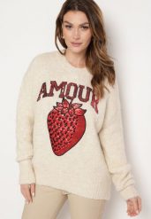 Jasnobeżowy Sweter z Napisem i Truskawką w Cekiny z Domieszką Wełny Zozirya. Brązowe swetry damskie Born2be, na jesień, l, z aplikacjami, z wełny, eleganckie, bez kołnierzyka, bez ramiączek, długie, bez kaptura. Za 149.99 zł.
