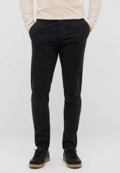 Męskie Spodnie jeansowe Mustang Style Daytona Chino Black Beauty 1016824 4185. Czarne spodnie materiałowe męskie Mustang, l, bez wzorów, z jeansu. Za 219.99 zł.