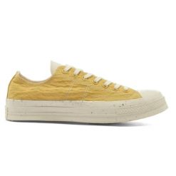 Buty do chodzenia damskie Converse Chuck 70 Hybrid Texture Low. Żółte obuwie sportowe damskie Converse, bez wzorów, trekkingowe. Za 270.00 zł.