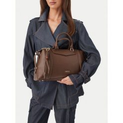 Torebka MEXX. Brązowe torebki do ręki damskie Mexx, bez wzorów, bez dodatków. Za 249.99 zł.