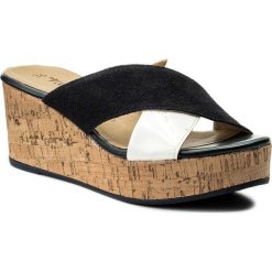Klapki TAMARIS - 1-27218-20 Blue Suede/Wht 787. Białe klapki damskie Tamaris, z materiału. W wyprzedaży za 169.00 zł.