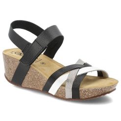 Sandały damskie HEE, skórzane na koturnie na rzepy z wygodnymi wkładkami, czarne, 25012. Czarne sandały damskie Hee, z aplikacjami, bez obcasa, na koturnie, bez zapięcia. Za 249.00 zł.