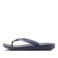 Klapki damskie FitFlop Iqushion Ergonomic TPU. Niebieskie klapki damskie FIT FLOP, bez wzorów, bez obcasa. Za 227.00 zł.