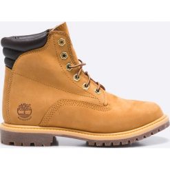 Timberland - Botki Waterville 6in Basic. Żółte botki damskie Timberland, z materiału, bez obcasa, na obcasie. W wyprzedaży za 799.90 zł.