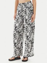 Volcom Spodnie materiałowe Alix B1212504 Biały Relaxed Fit. Białe spodnie materiałowe damskie Volcom, l, bez wzorów, z materiału. Za 179.99 zł.