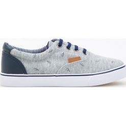 Bawełniane tenisówki - Jasny szar. Buty sportowe chłopięce marki Reserved. W wyprzedaży za 49.99 zł.