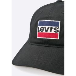 Levi's - Czapka. Czapki i kapelusze męskie marki Levi's. W wyprzedaży za 79.90 zł.