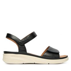 Sandały Josef Seibel. Czarne sandały damskie Josef Seibel, bez wzorów, bez obcasa, na koturnie, bez zapięcia. Za 399.99 zł.