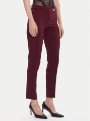 Rinascimento Chinosy CFC0126225003 Bordowy Slim Fit. Czerwone spodnie materiałowe damskie Rinascimento, m, bez wzorów, z syntetyku. Za 339.99 zł.