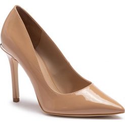 Szpilki GUESS - Bellamy2 FL6BY2 PAF08 DTAN. Szpilki damskie marki Guess. Za 629.00 zł.