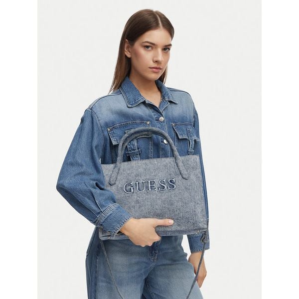 Torebka Guess. Niebieskie torebki do ręki damskie Guess, z aplikacjami, bez dodatków. Za 679.99 zł.