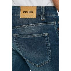 Only & Sons - Szorty Bull. Szorty męskie marki Only & Sons. W wyprzedaży za 59.90 zł.
