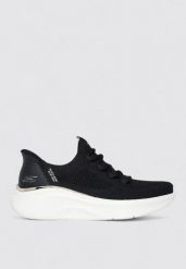 Buty do chodzenia damskie Skechers 117617BLK. Czarne obuwie sportowe damskie Skechers, bez wzorów, z dzianiny, trekkingowe. Za 382.00 zł.