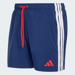 SZORTY DO PŁYWANIA Z 3 PASKAMI O NOGAWKACH DŁUGOŚCI 13 CM. Zielone szorty męskie Adidas, s, bez wzorów, z materiału, eleganckie. Za 149.00 zł.