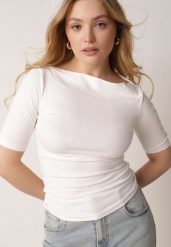 Biały Wiskozowy T-shirt o Dopasowanym Kroju z Dekoltem w Łódkę Idahphaeia. Białe koszule damskie Born2be, m, z aplikacjami, z jeansu, biznesowe, bez kołnierzyka, bez ramiączek. Za 59.99 zł.