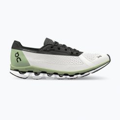 Buty do biegania damskie On Cloudboom. Białe obuwie sportowe damskie On, bez wzorów, z gumy, do biegania. Za 519.99 zł.