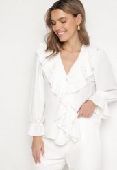 Biała Koszula Ozdobiona Falbankami Niledia. Białe bluzki damskie Born2be, uniwersalny, bez wzorów, z jeansu, eleganckie, bez kołnierzyka, bez ramiączek. Za 59.99 zł.